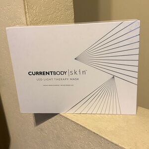 CurrentBody Skin LED Light Therapy Mask - White NEW